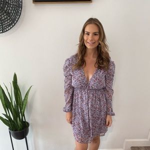 New with Tags! Super cute floral puff sleeve dress